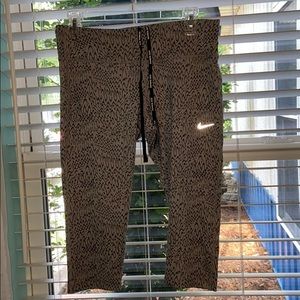 Nike Running cropped leggings